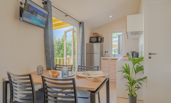 MH Seagreen 29m kitchen