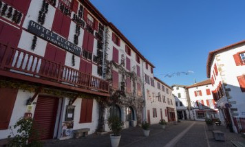 Visit Espelette